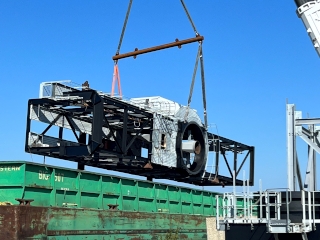 Image of ship loader